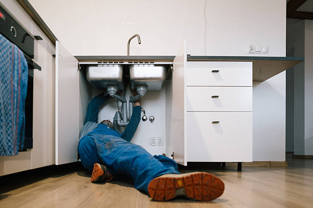 Professional Plumbing technician working in Sarah, MS